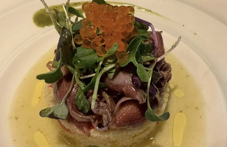 色とりどりの食材のハーモニーを楽しむ！